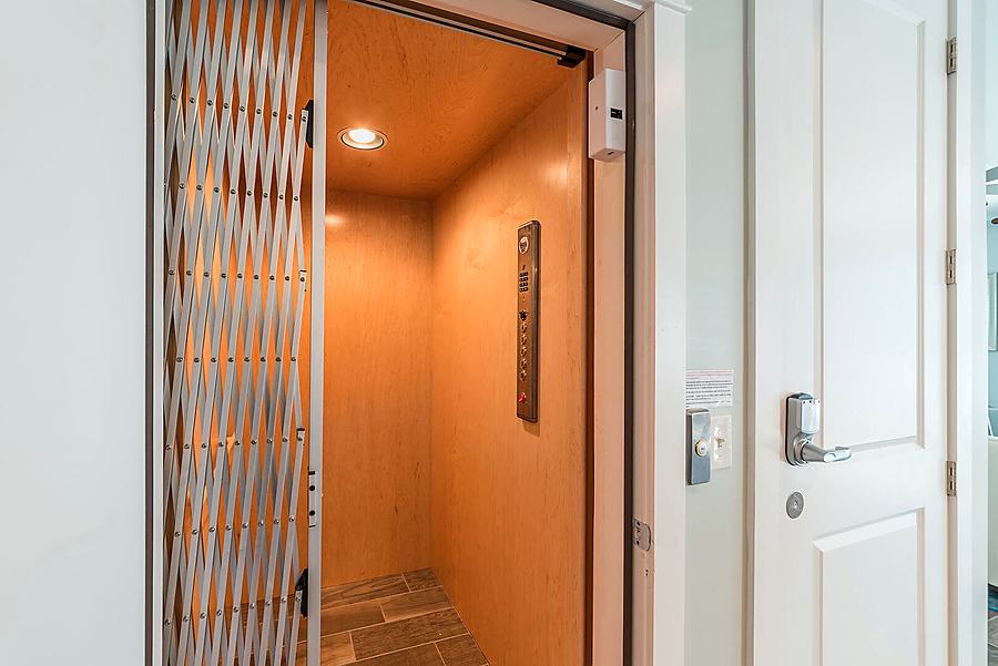 Elevator to every floor
