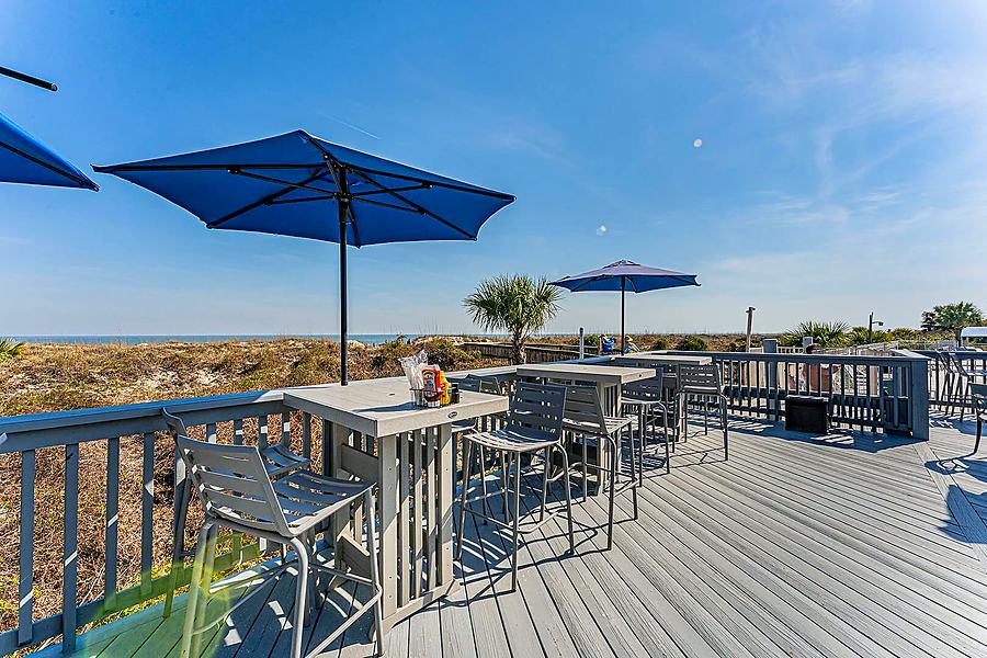 Beach bar deck overlooking the dunes